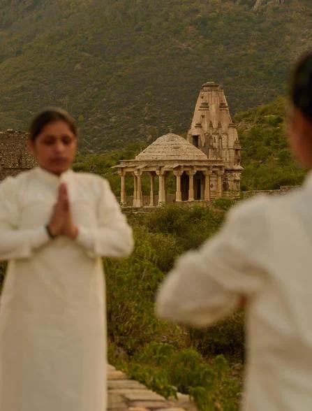 amanbagh-experience-bhangarh-yoga.jpg